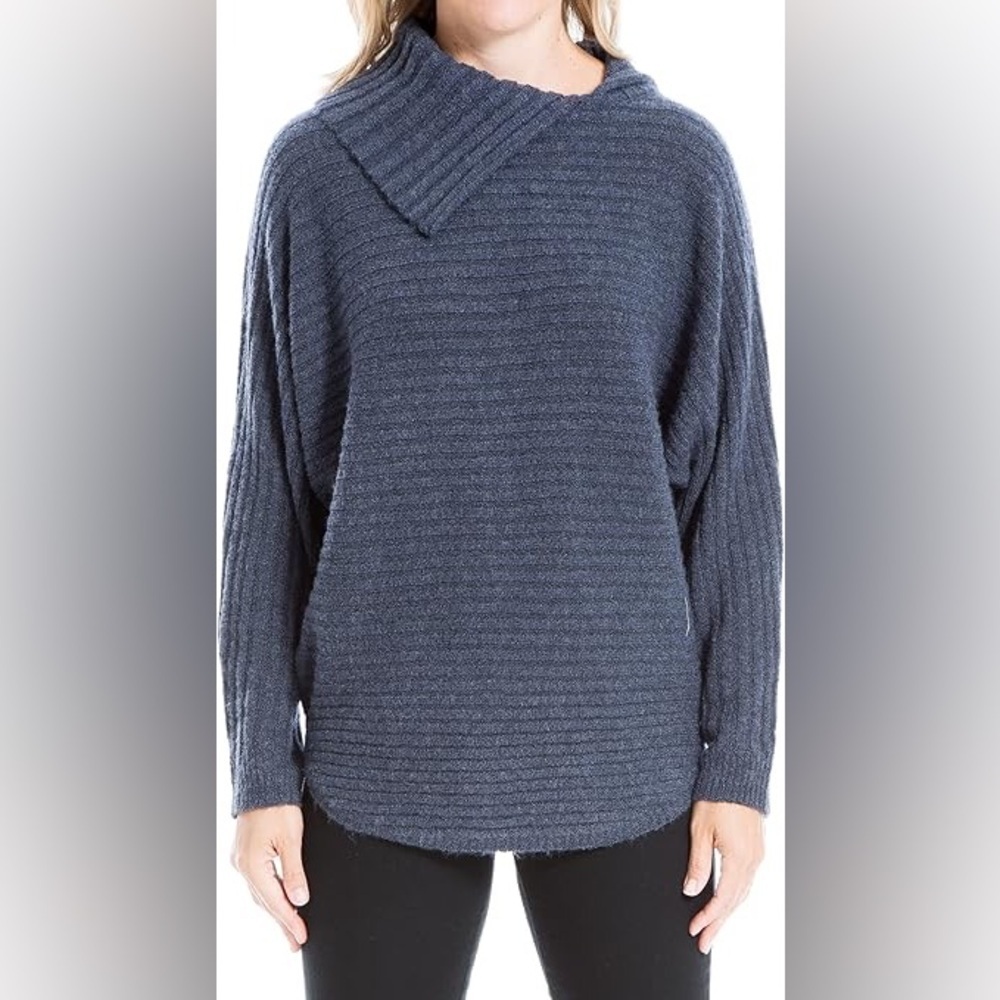 Max Studio Textured Navy Sweater A0424